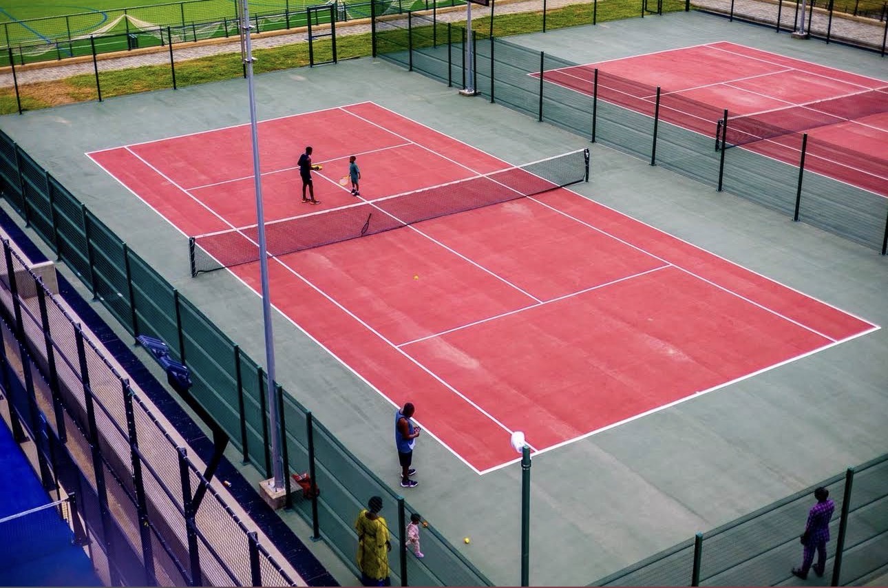 Monaliza Tennis Club seating